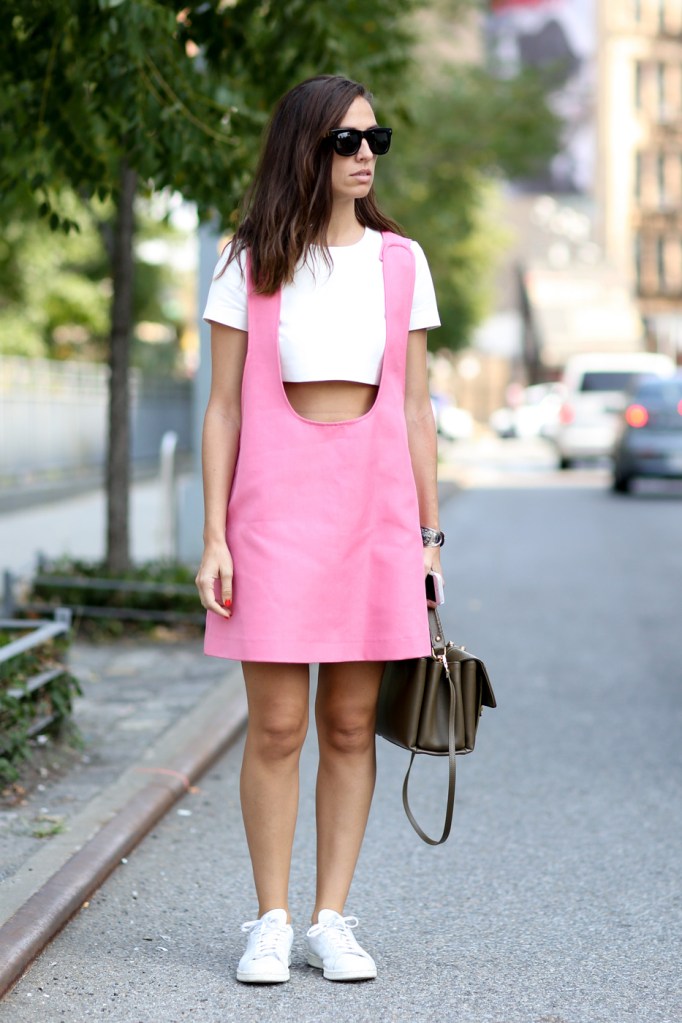 street style sneaker trend