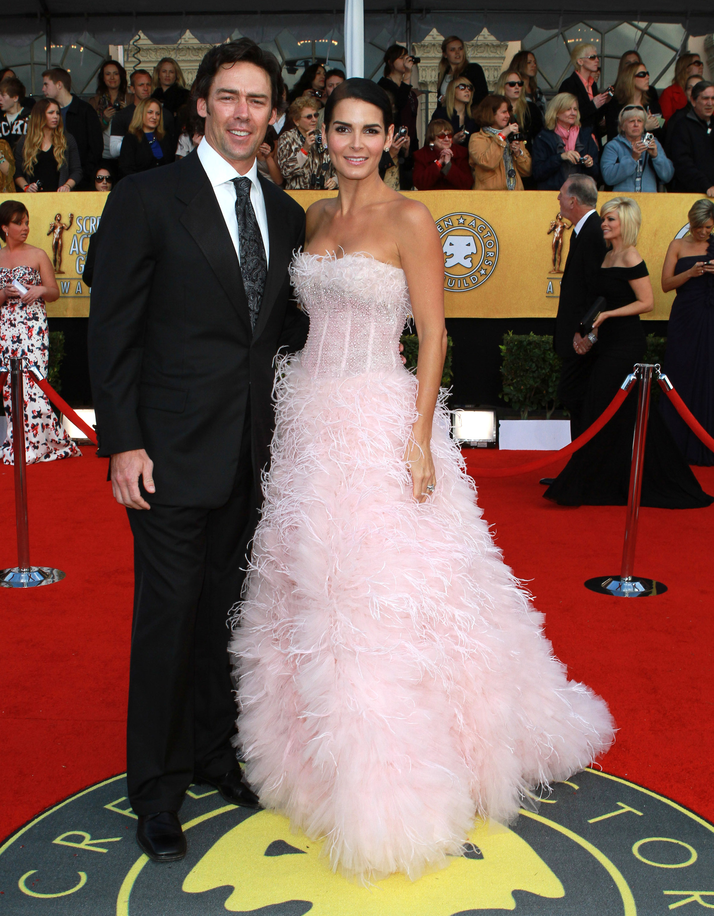 NFL player Jason Sehorn and actress Angie Harmon