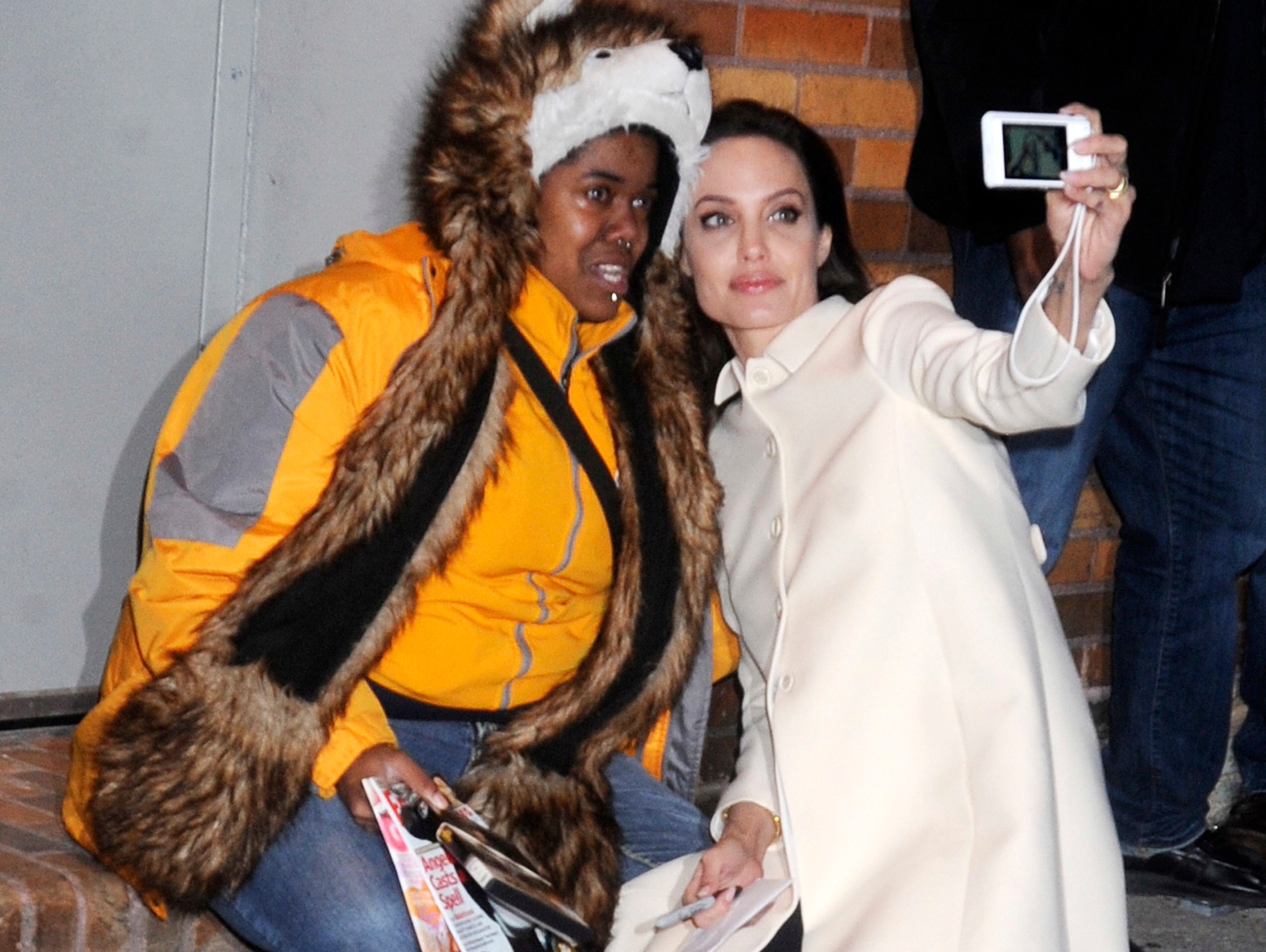 Angelina Jolie crying fan technachanel