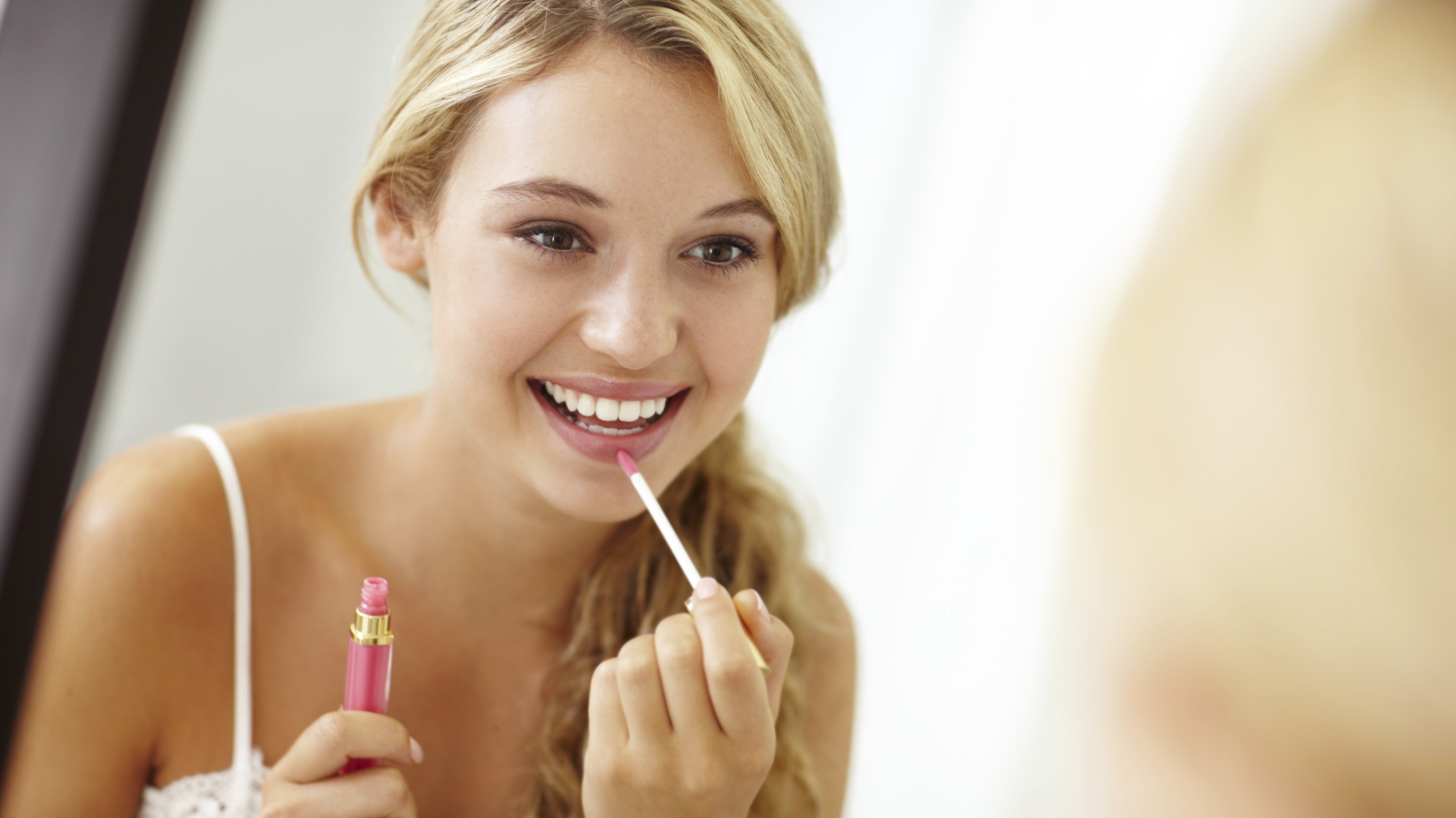 DIY Facials vs. Going to the Spa: Do They Measure Up?