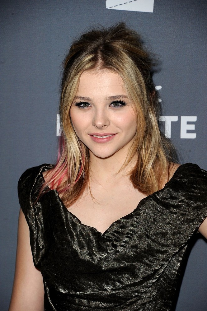 Watch: How Get the Dip Dye Look With Chalk