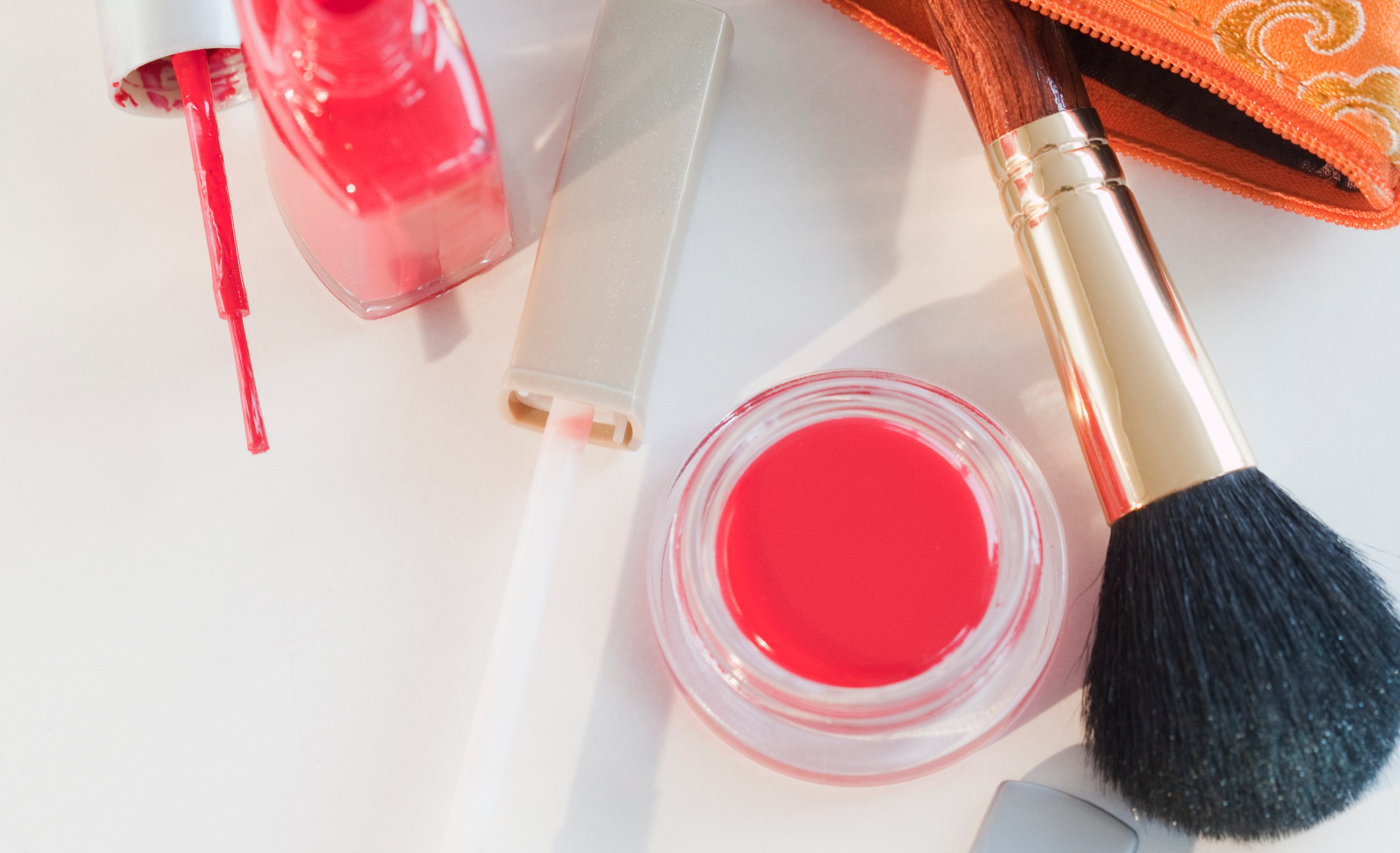 How to Fake Glowing Skin