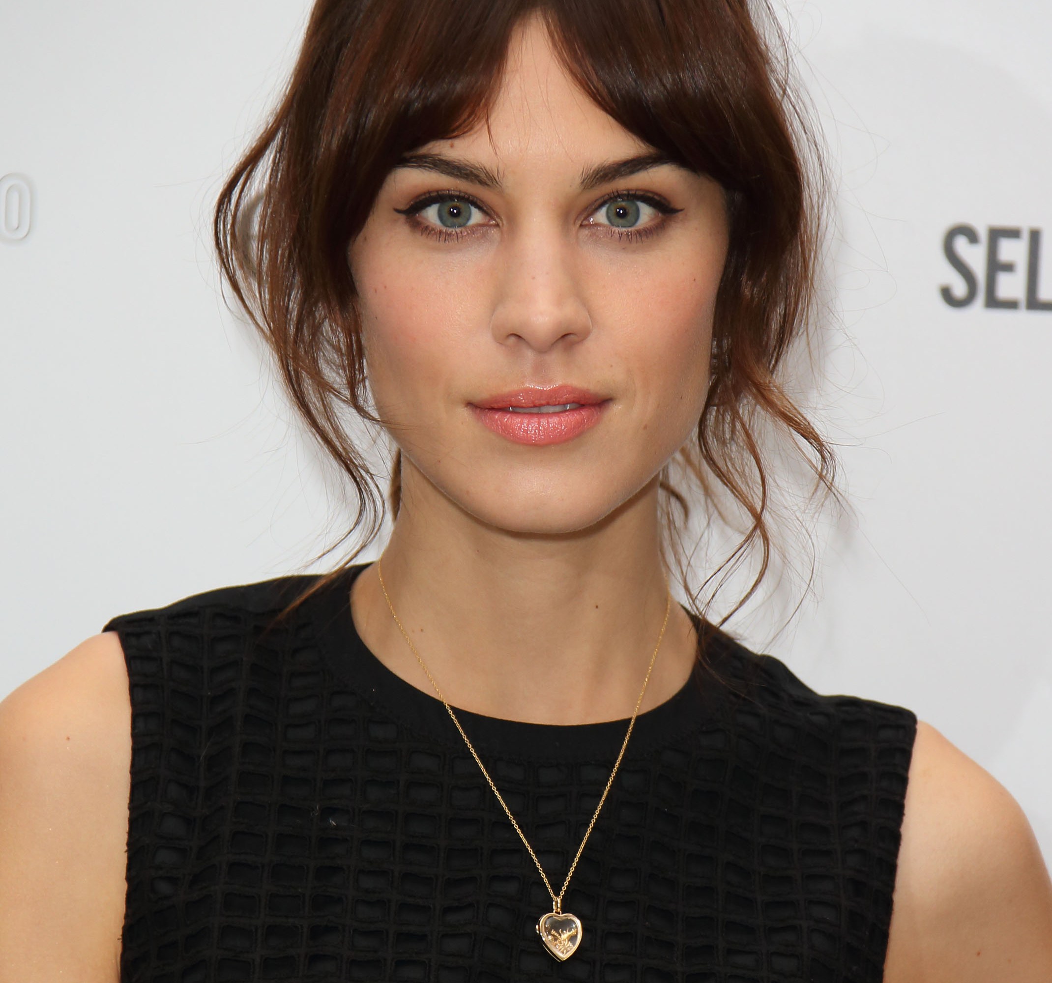 How Find the Most Flattering Makeup Colors You