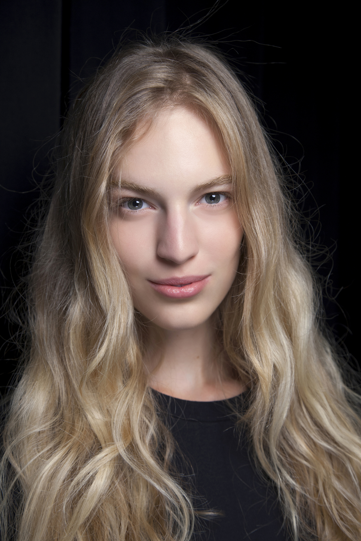 Hairburst's Shampoo & Conditioner For Oily Roots Keeps Hair Fresh Longer