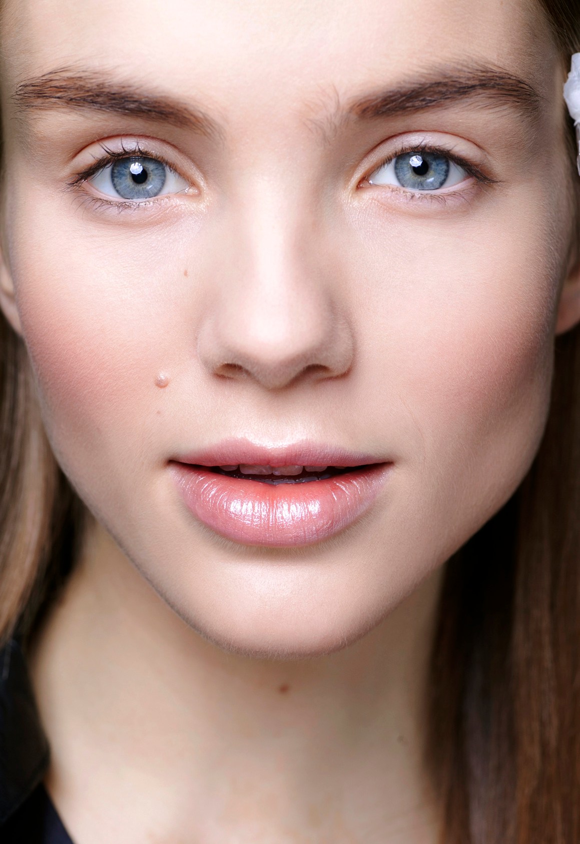 How to Fake Glowing Skin