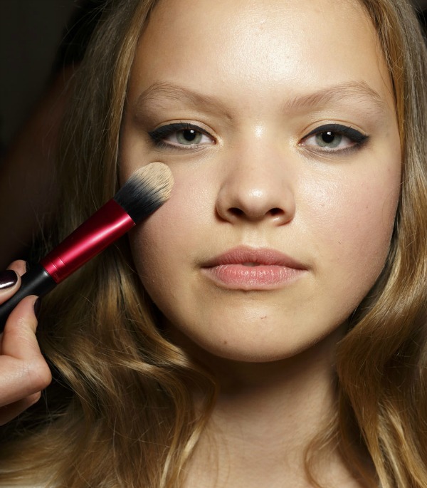 How to Replace Your Foundation with Concealer