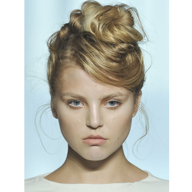 Makeup Artist Jo Strettell Talks Lena Dunham, Skin Care & Nude Lips