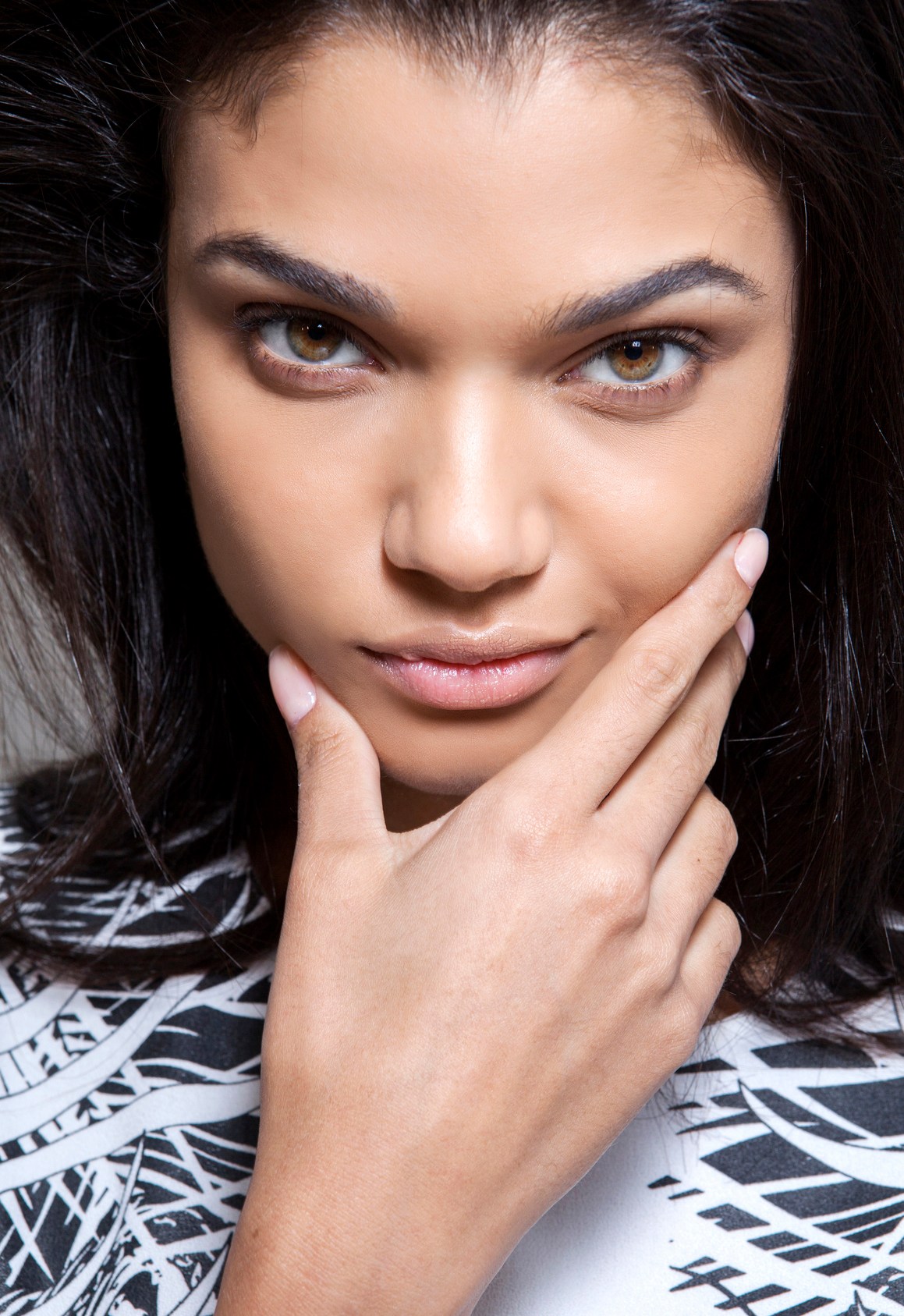 How to Banish Embarrassing Peach Fuzz