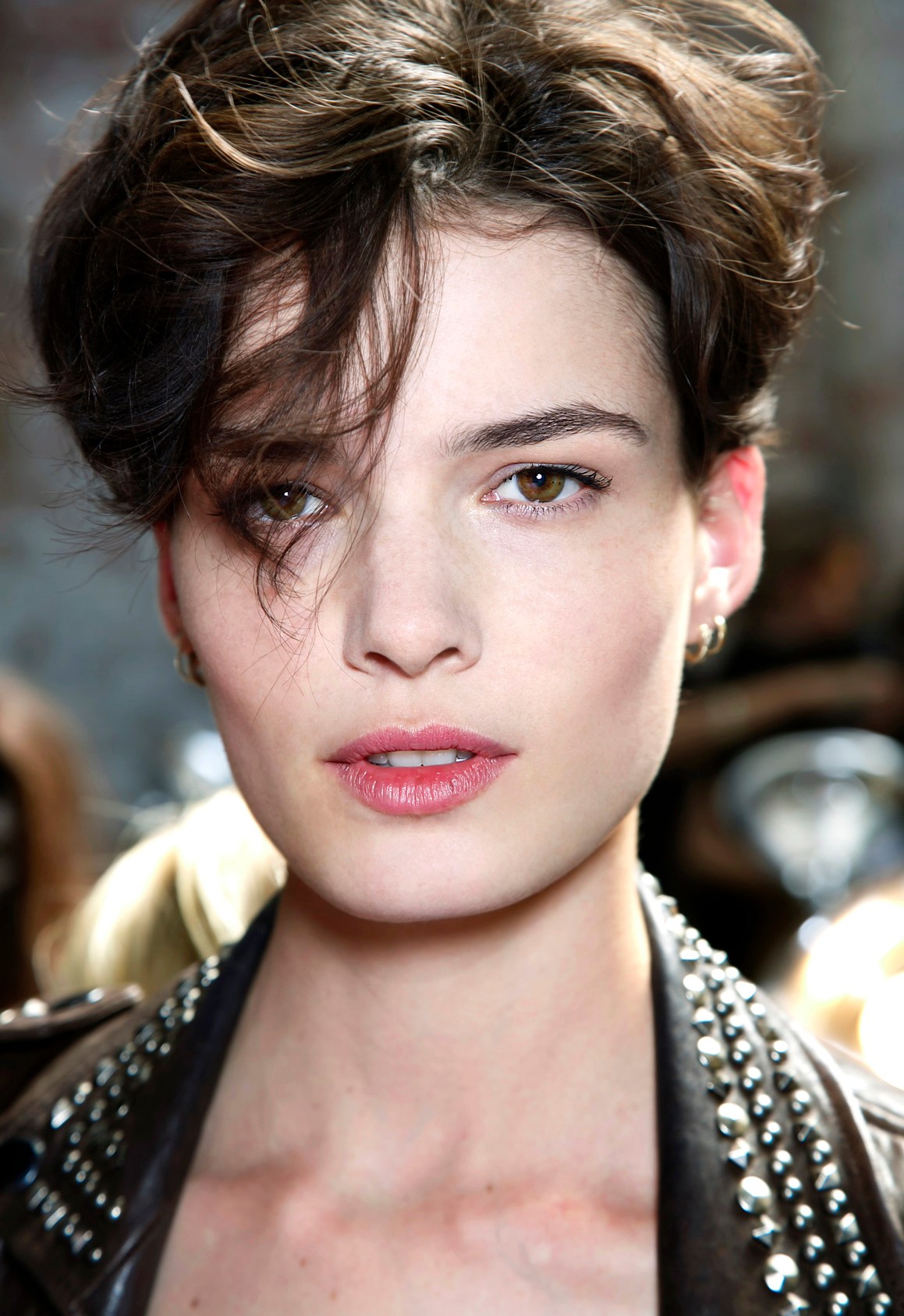 Half-Up Hairstyle: Get This Cute Knot at Home