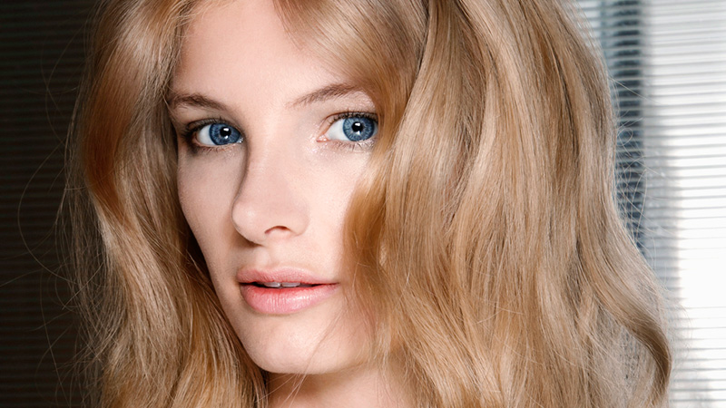 How to Treat Acne Breakouts in the Winter