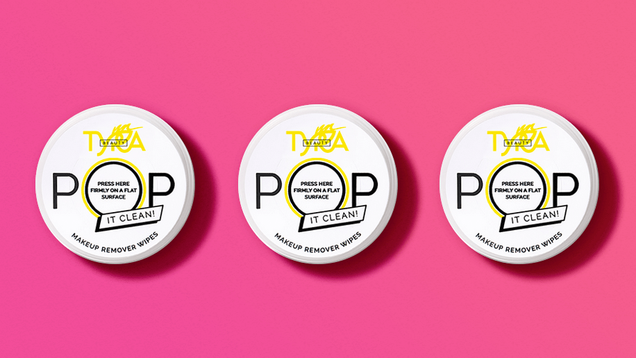 '90s Halloween Costumes Relevant in 2023 & How To Pull 'Em Off