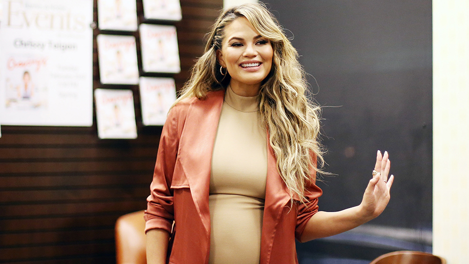 Jennifer Aniston Pens Powerful 'Fed Up' Pregnancy Essay