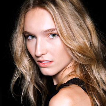 See What the Wrong Shampoo Can Do to Colored Hair