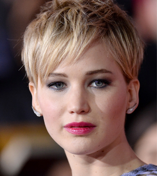 How to Banish Embarrassing Peach Fuzz