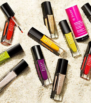 Julep’s Eyeshadow Stick From Amazon Is Easy to Use & ‘Doesn’t Crease’