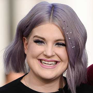 You Have to See Kelly Osbourne's Star Hair Accessories