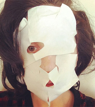 Selfie Improvement: Sneaky Apps Enhance Your Photos