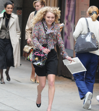 First Look The Carrie Diaries