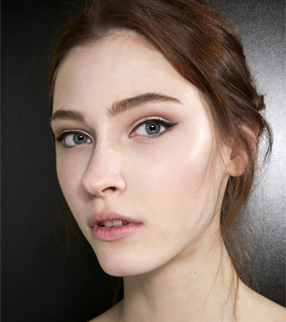 Control Oily Skin With a Face Peel