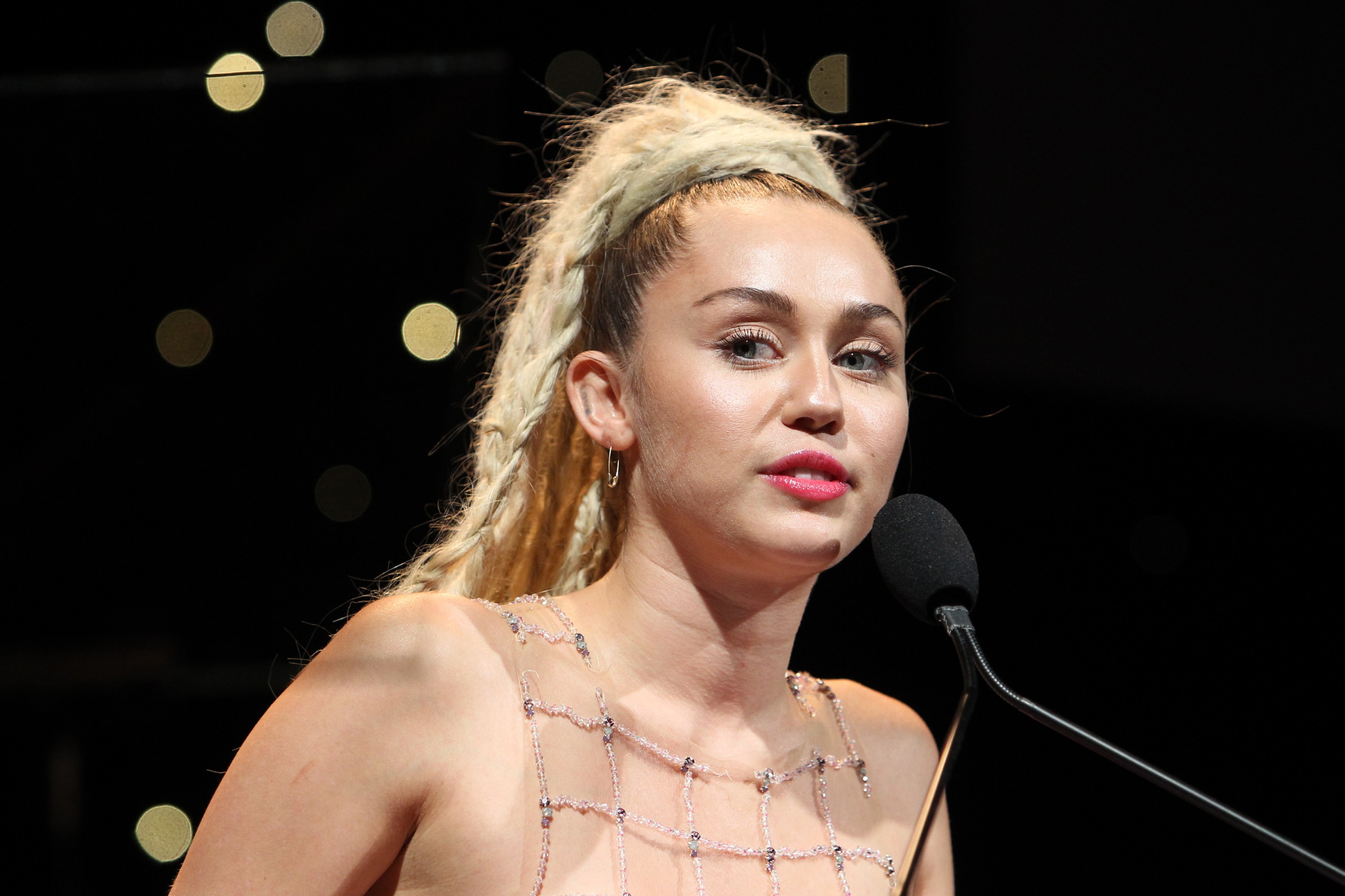 Miley Cyrus Discusses Pansexuality and Coming Out to Her Parents