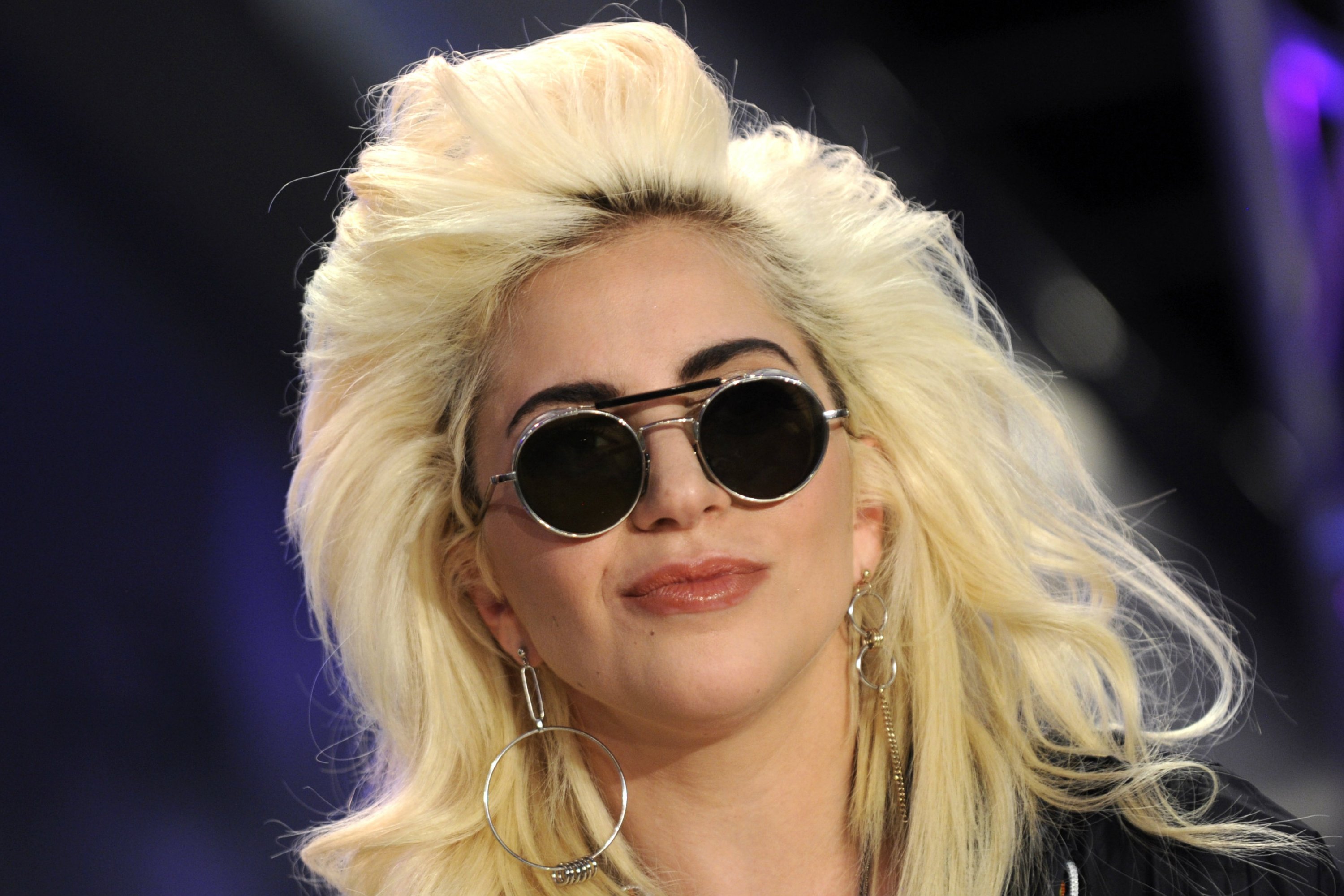 Lady Gaga Dyed Her Hair Brown, Looks Unrecognizable