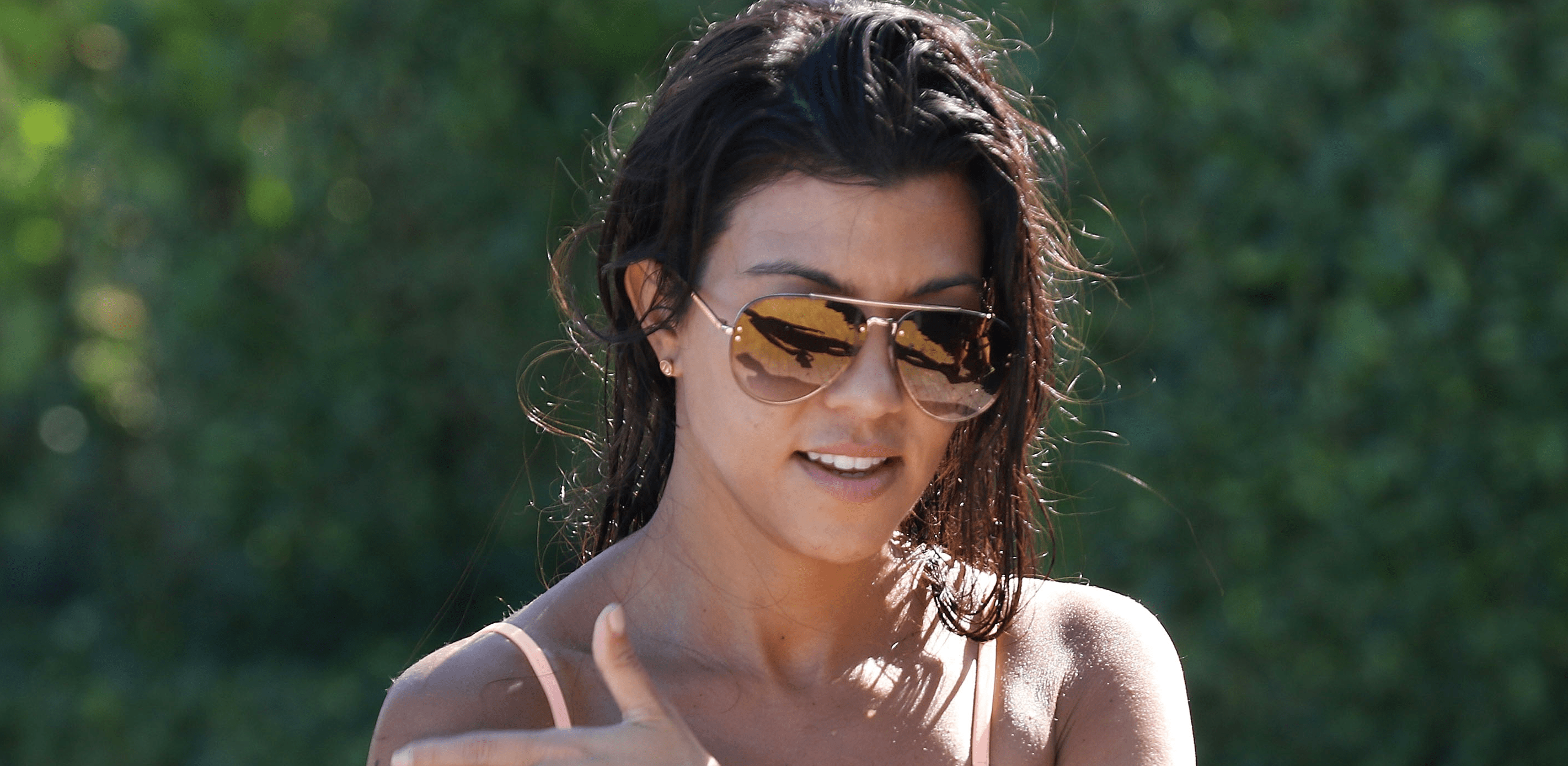 Kourtney Kardashian Tiny Next to Kendall Jenner