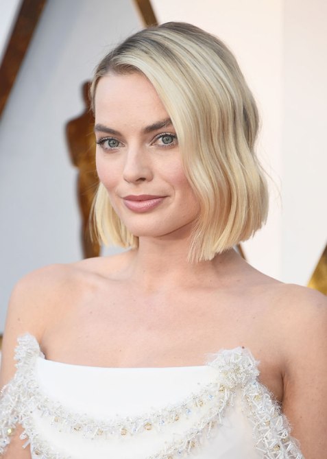 STYLECASTER | Oscars 2018 Beauty Looks | Margot Robbie