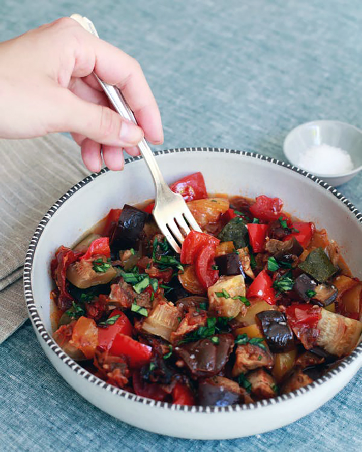 STYLECASTER | 14 Barbecue Sides You Can Make in the Slow Cooker