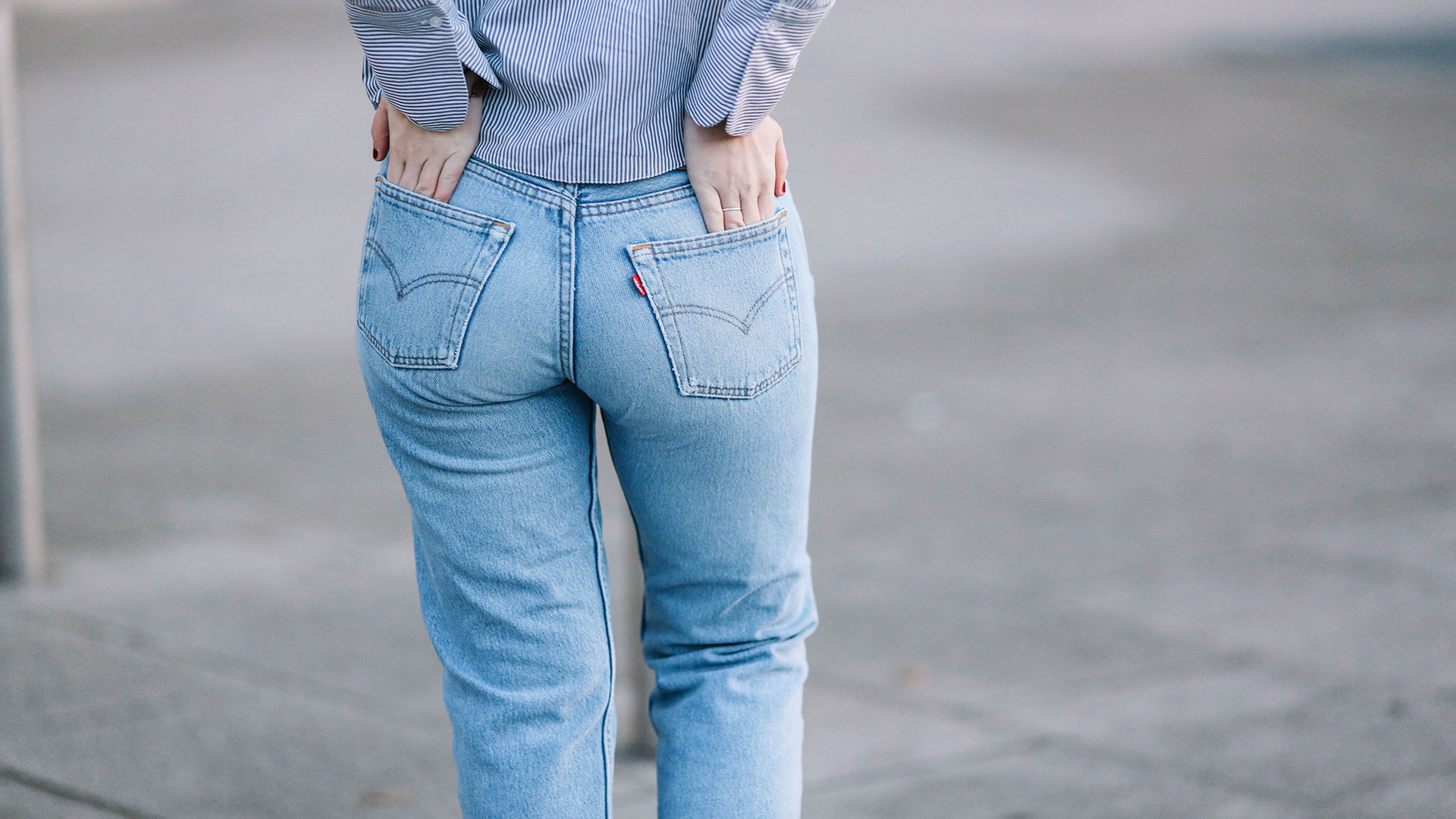 The Flattering Jeans We’re Living in This Fall
