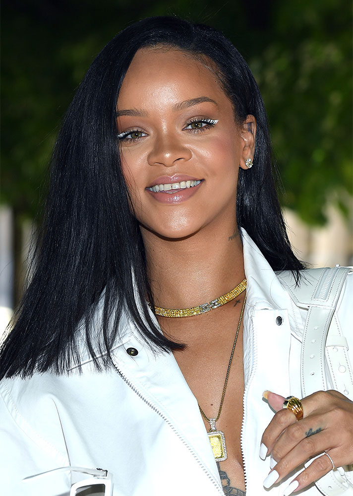 STYLECASTER | Celebs Who Elevated the Basic Cat Eye | 