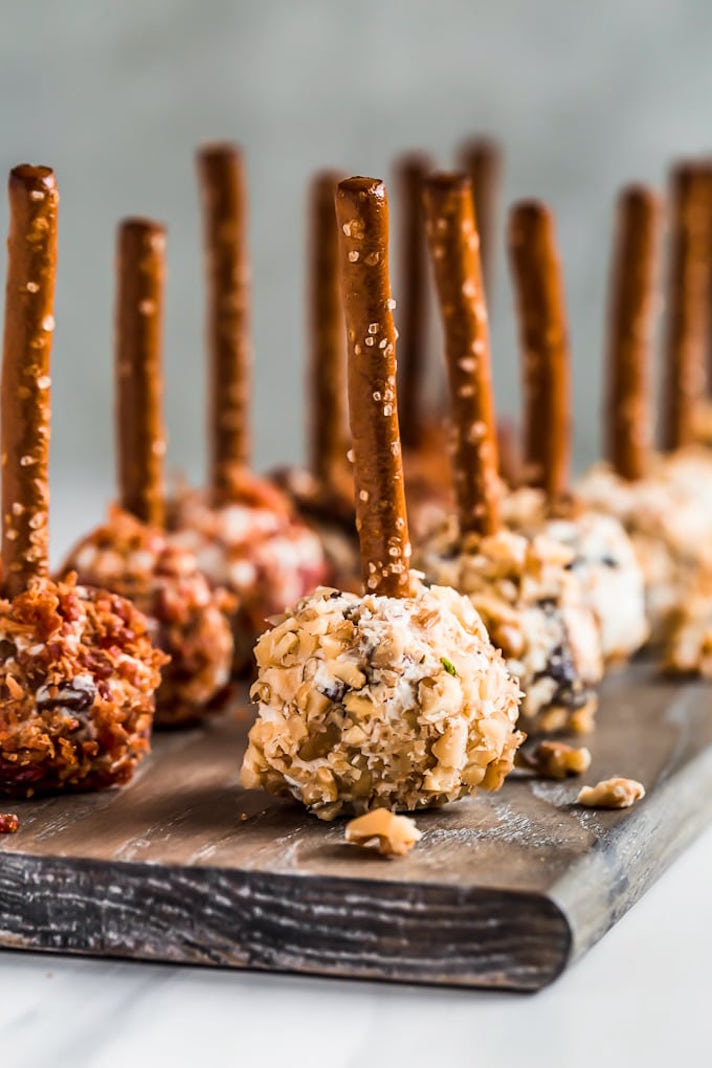 STYLECASTER | 13 Cheese Balls That Will Steal the Show at Every Party | Mini Cheese Ball