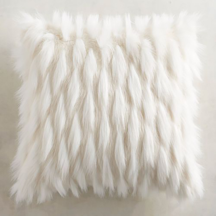 STYLECASTER | Pillows So Fuzzy They're Basically Blankets