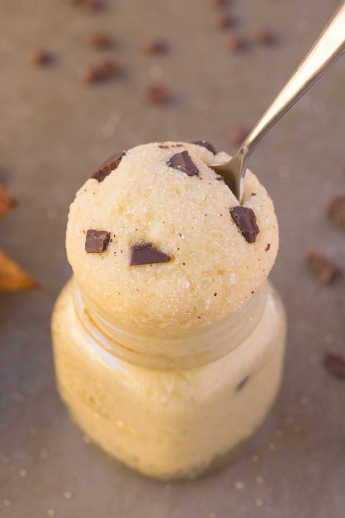 STYLECASTER | 17 Easy Single-Serve Desserts for Nights You Need a Little Something | Healthy Chocolate Chip Cookie Dough