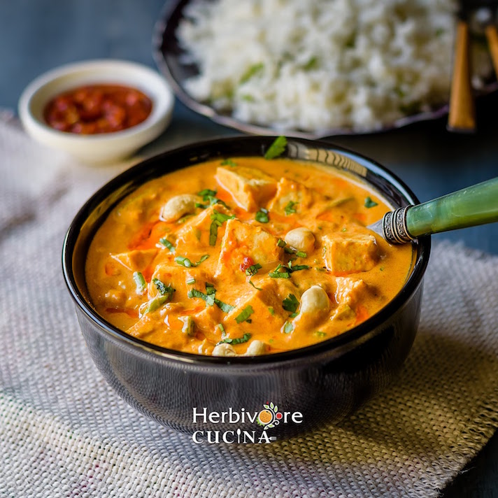 STYLECASTER | 17 Plant-Based Instant Pot Recipes for Meatless Mondays | Peanut Tofu Curry with Rice