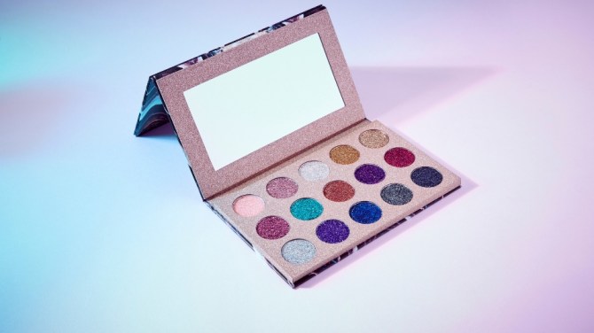 hipdot glitter palette open