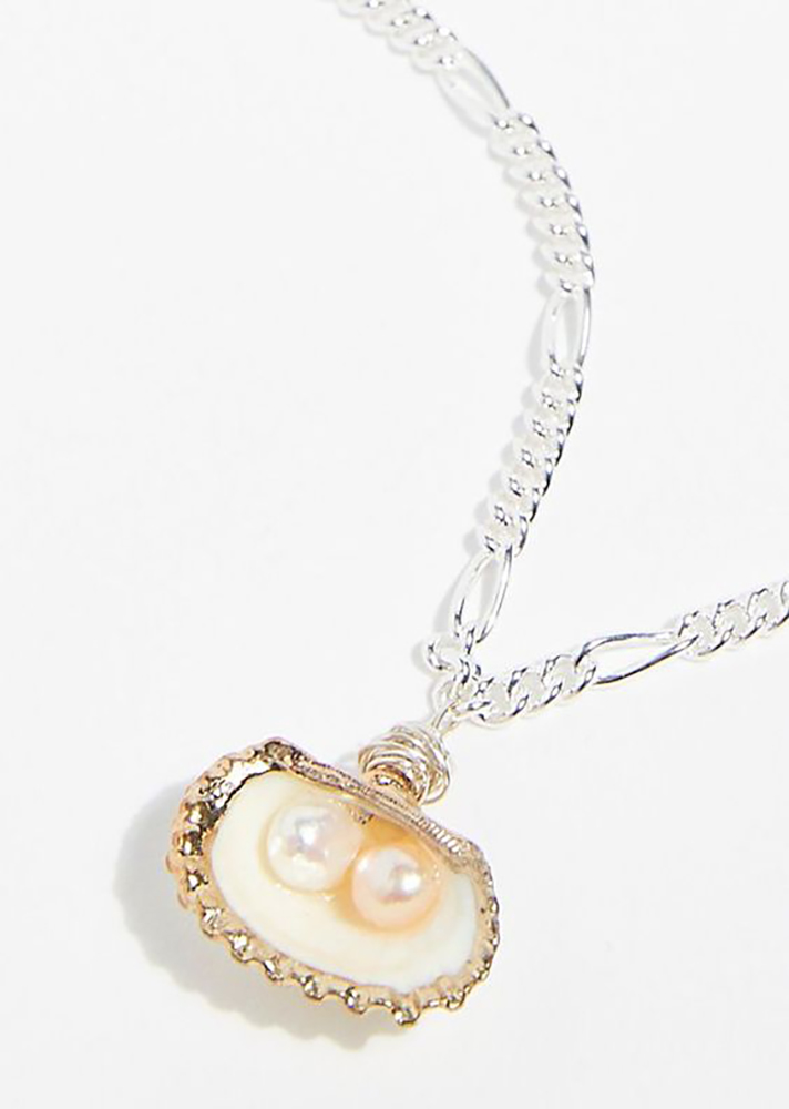 STYLECASTER | Unique Pearl Jewelry to Shop, Because April