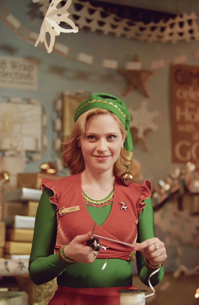 Zooey Deschanel in Elf (2003)