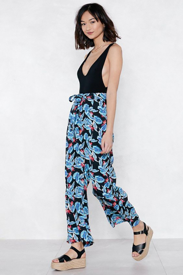STYLECASTER | There Are So Many Sweet Deals on Spring Pants Right Now
