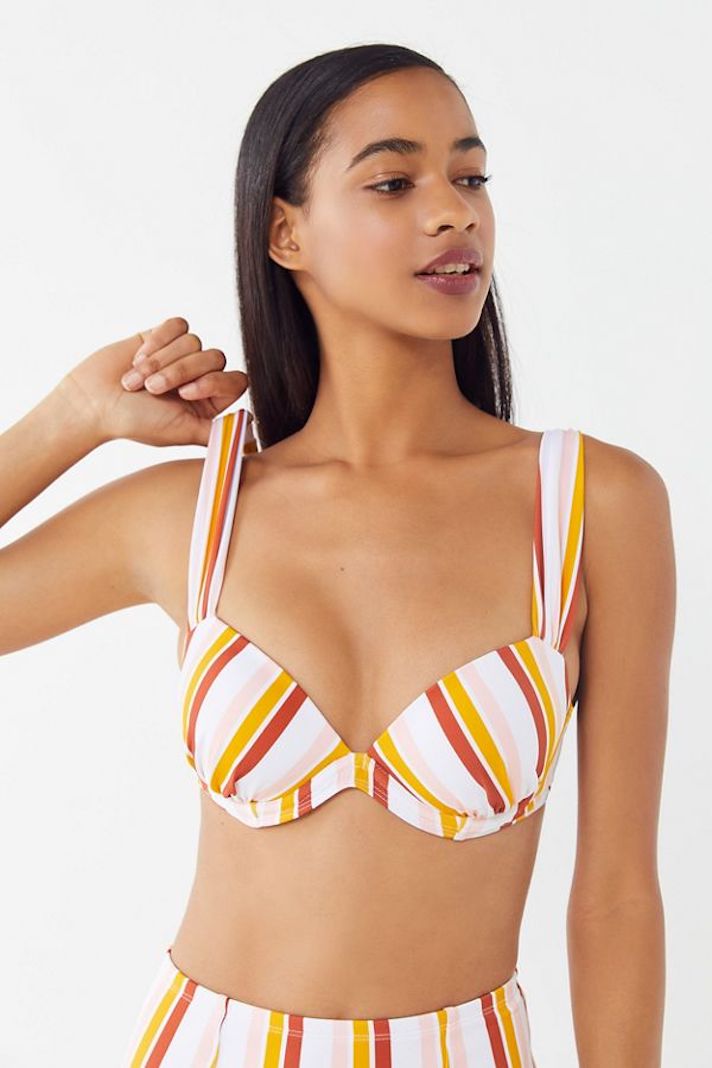 STYLECASTER | Urban Outfitters Spring Sale