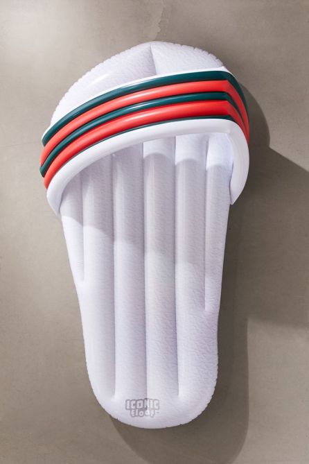 STYLECASTER | Cute Pool Floats