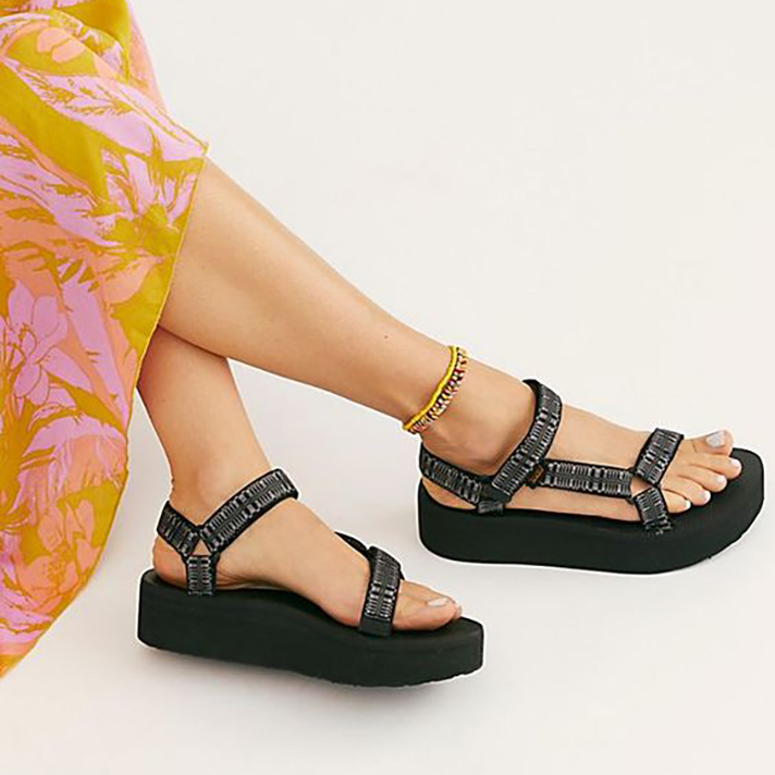 STYLECASTER | Your Everything Guide to the Cute Summer Sandals On Offer Right Now