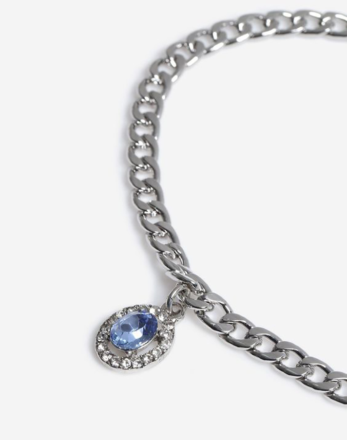 STYLECASTER | Anklets Are Summer 2019's Coolest Jewelry Trend