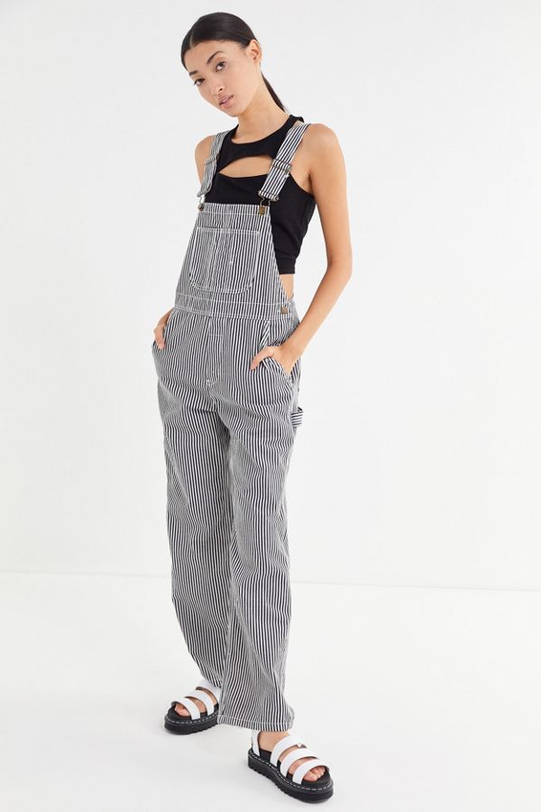 15 Pairs of Overalls Every "Cool Girl" in LA is Wearing Right Now | STYLECASTER
