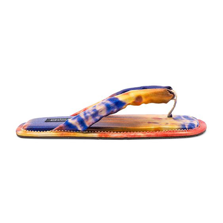 STYLECASTER | Are Flip-Flops Doomed to Be Forever Un-Cute?