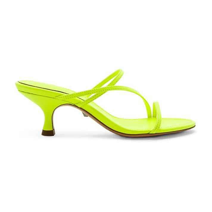 STYLECASTER | Are Flip-Flops Doomed to Be Forever Un-Cute?