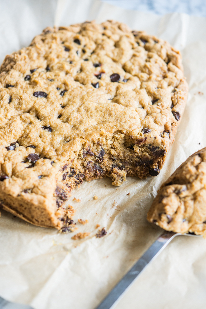 STYLECASTER | Slow-Cooker Cake Is the Summer Dessert You Didn't Know You Needed | Gluten-Free Chocolate Chip Cookie Cake