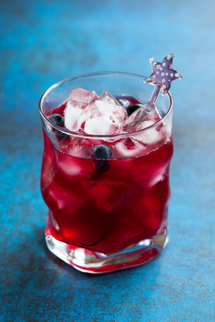 STYLECASTER | Healthy-Ish Summer Spritzer Recipes Sure to Get You Through the End of Summer