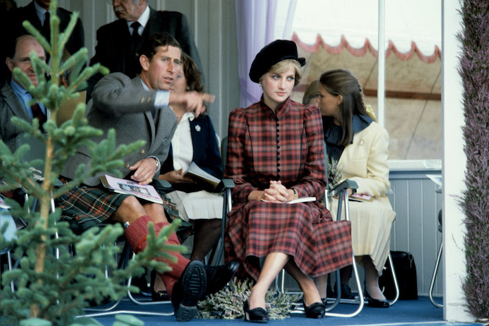 STYLECASTER | Princess Diana's Best Outfits