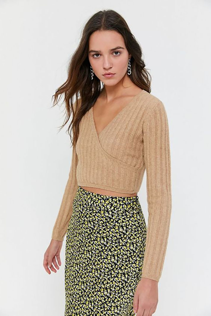 STYLECASTER | 57 Long-Sleeve Going-Out Tops to Add to Your Night-Out Wardrobe, Stat