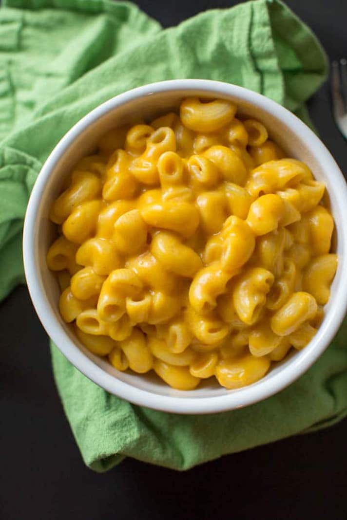 STYLECASTER | 17 Ways to Eat Canned Pumpkin For Dinner | Pumpkin Cheddar Mac and Cheese